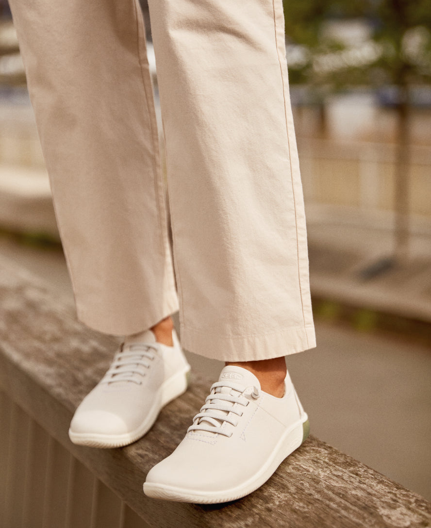 Womens KNX Leather Sneaker Star WhiteStar White