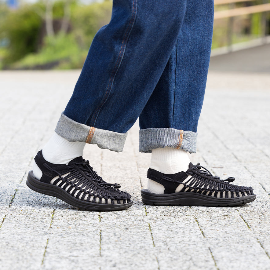 Womens UNEEK Sneaker BlackBlack