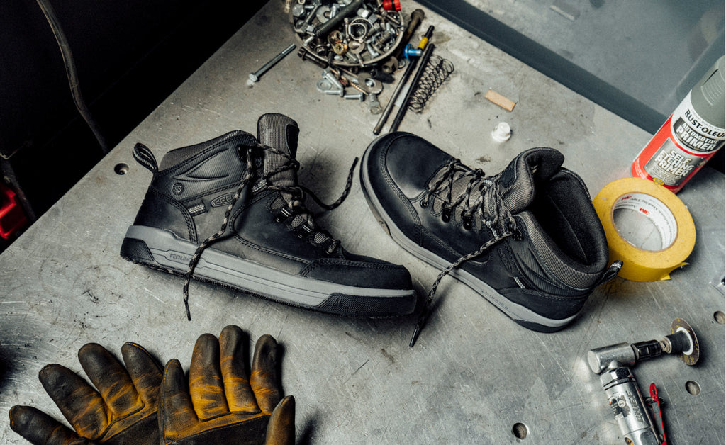 Mens Gibson Hiker Work Boot Carbon Toe BlackMagnet