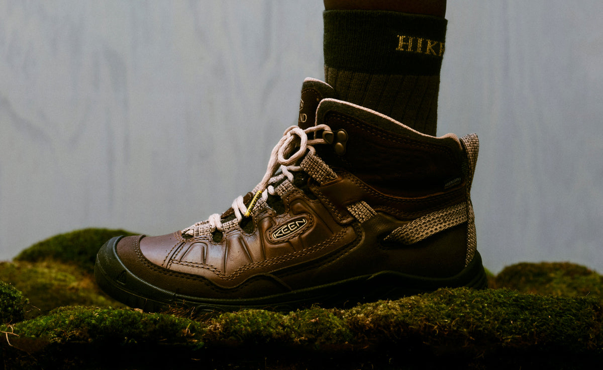 Womens Targhee IV Waterproof Hiking Boot x Hikerkind Dark EarthDark Earth