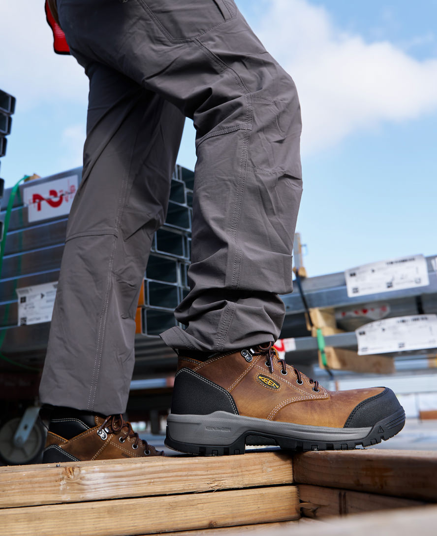 Mens Evanston 8 Insulated Waterproof Boot Soft Toe BisonBlack