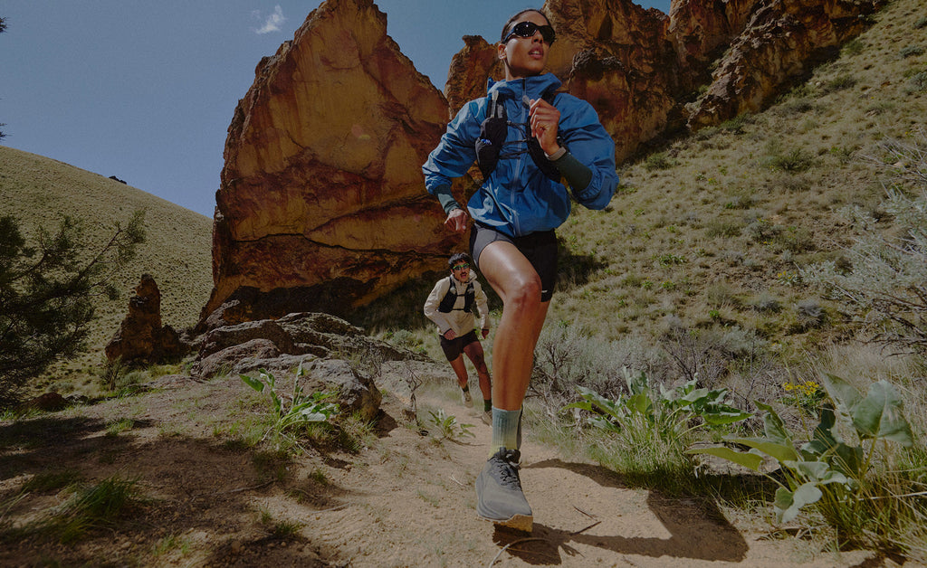 Womens Roam Trail Running Shoe Plaza TaupeDark Earth